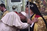 Ce se ascunde în spatele declarației Papei că dorește unirea necondiționată cu Biserica Ortodoxă